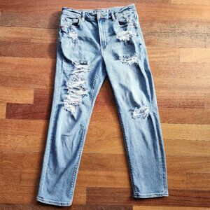 American Eagle Outfitters Destroyed "Mom Jean" Lightwash Denim Size 6